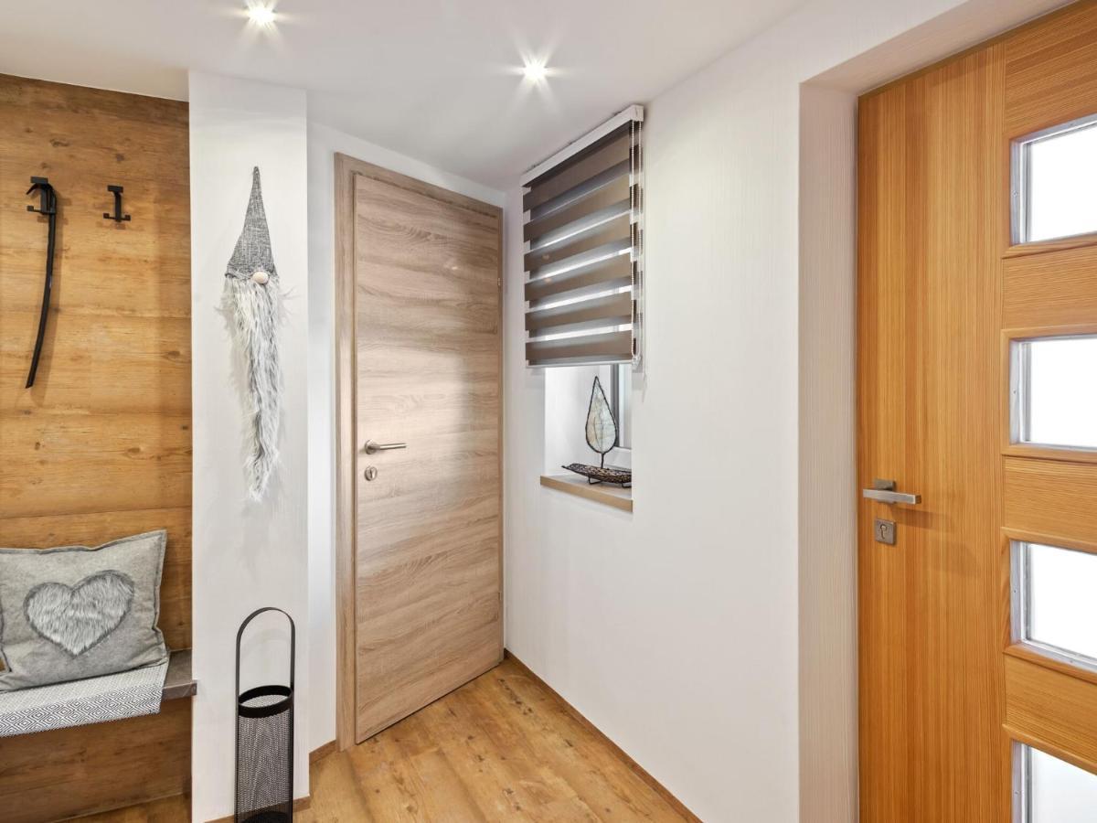 Apartment In Neukirchen Am Gro Venediger Wald im Pinzgau Exterior foto
